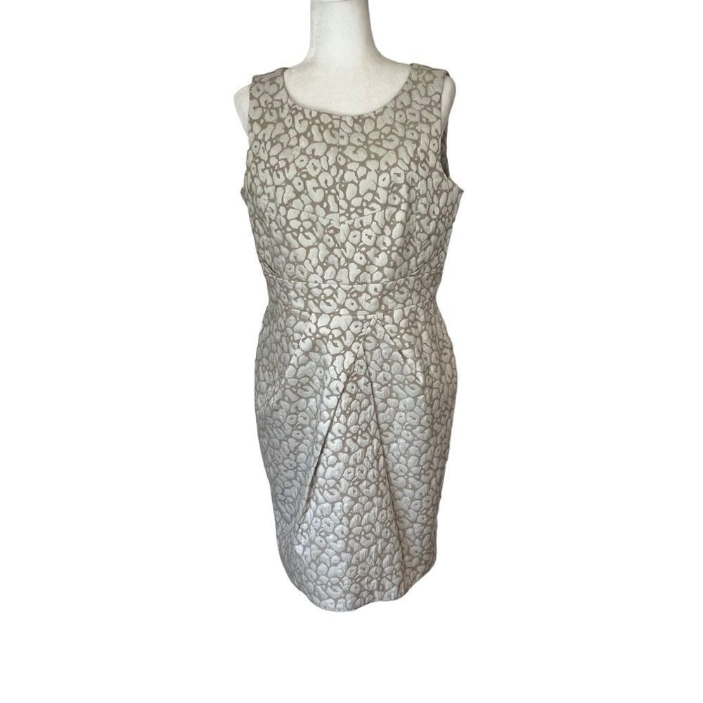 Saks Fifth Avenue Jacquard Print Sleeveless Dress. Size 12. Great Condition!!